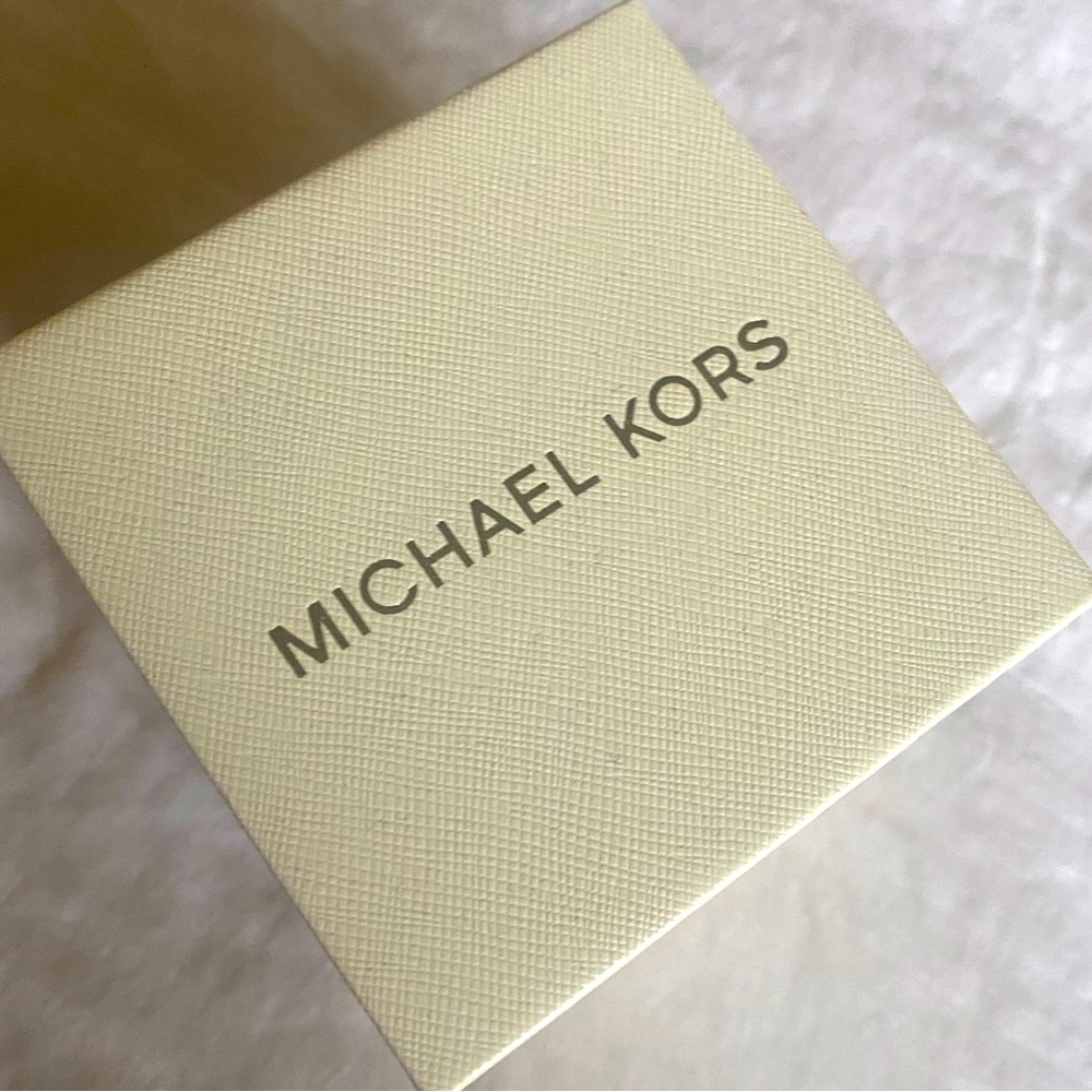 ✨BRAND NEW MICHAEL KORS Watch w/ tag✨